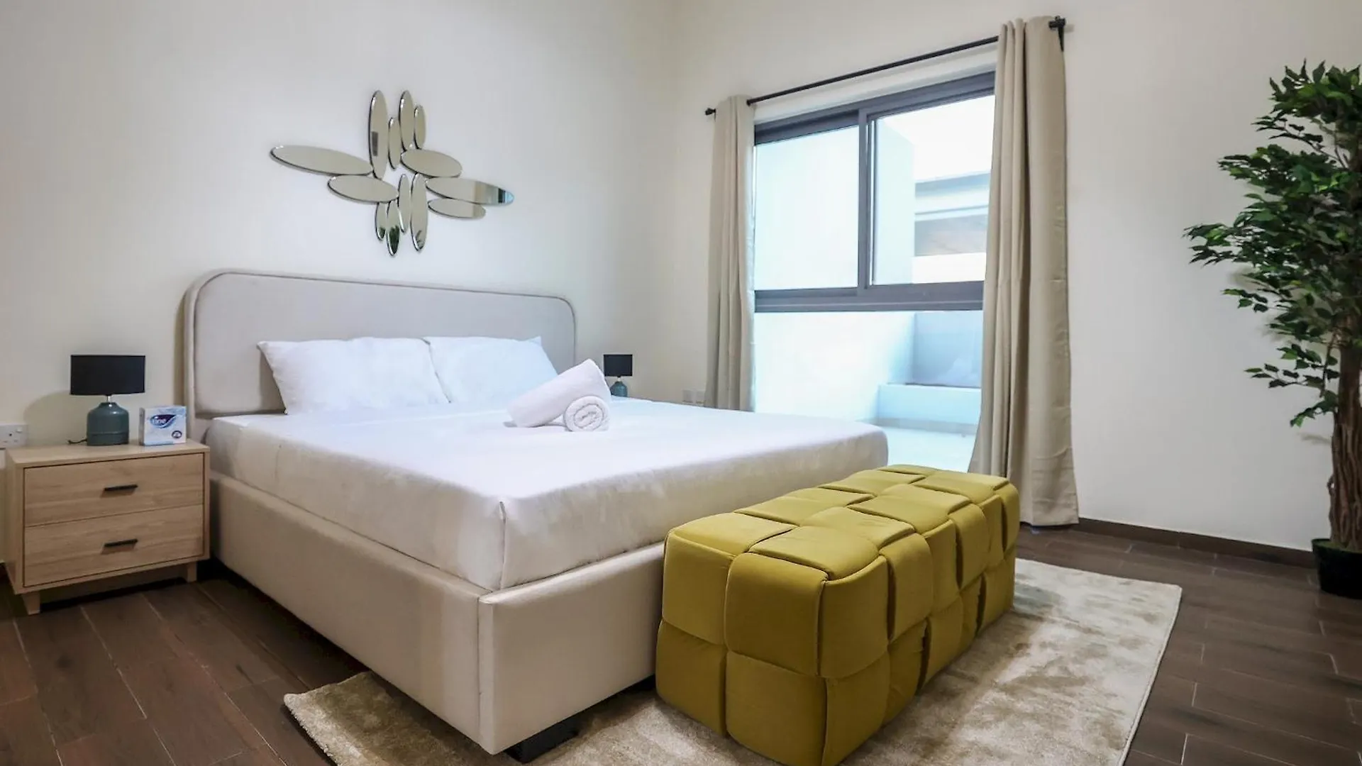Elite Lux Holiday Homes - Spacious One Bedroom Apartment Direct Metro Access In Al Furjan Dubai
