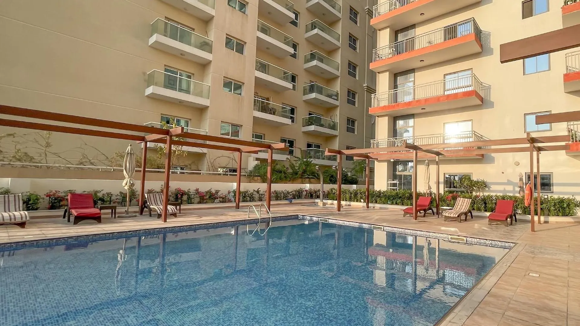 Elite Lux Holiday Homes - Spacious One Bedroom Apartment Direct Metro Access In Al Furjan Dubai
